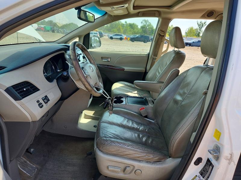 Photo 7 from auction – 2011 TOYOTA SIENNA with VIN 5TDYK3DC4BS117843