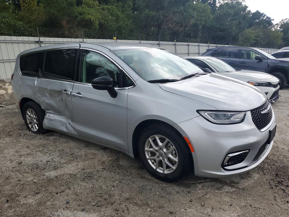 Фото 4 с аукциона – 2024 CHRYSLER PACIFICA с VIN 2C4RC1BG9RR167894