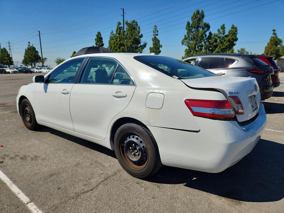 Photo 2 from auction – 2011 TOYOTA CAMRY with VIN 4T1BF3EK5BU715933