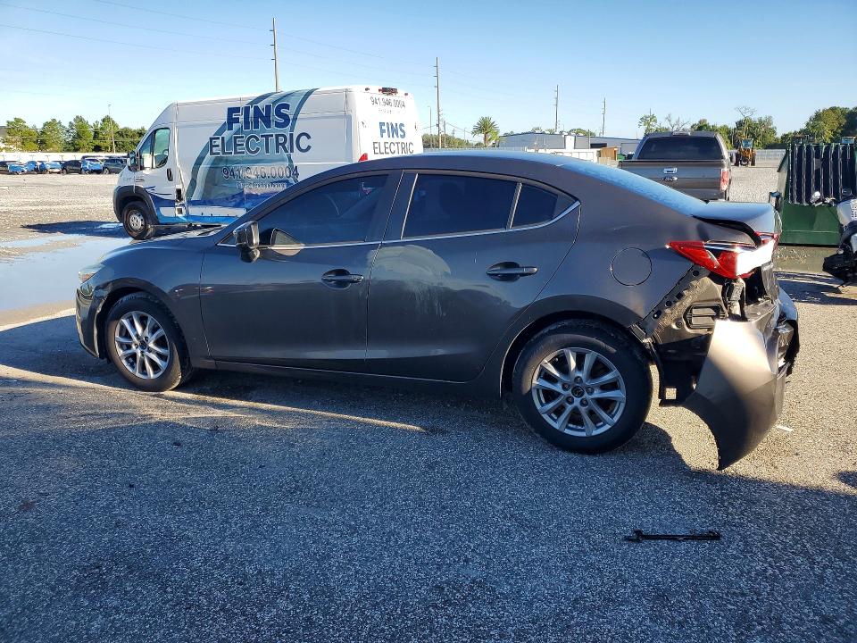 Photo 2 from auction – 2017 MAZDA 3 with VIN 3MZBN1U75HM157634