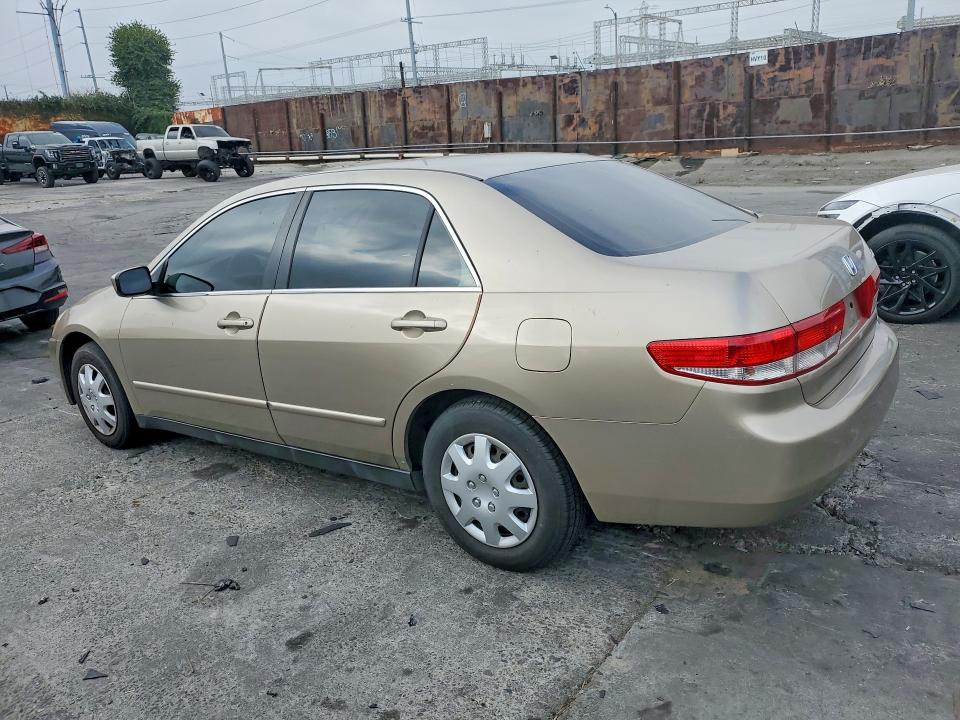 Photo 2 from auction – 2004 HONDA ACCORD with VIN JHMCM56454C011846