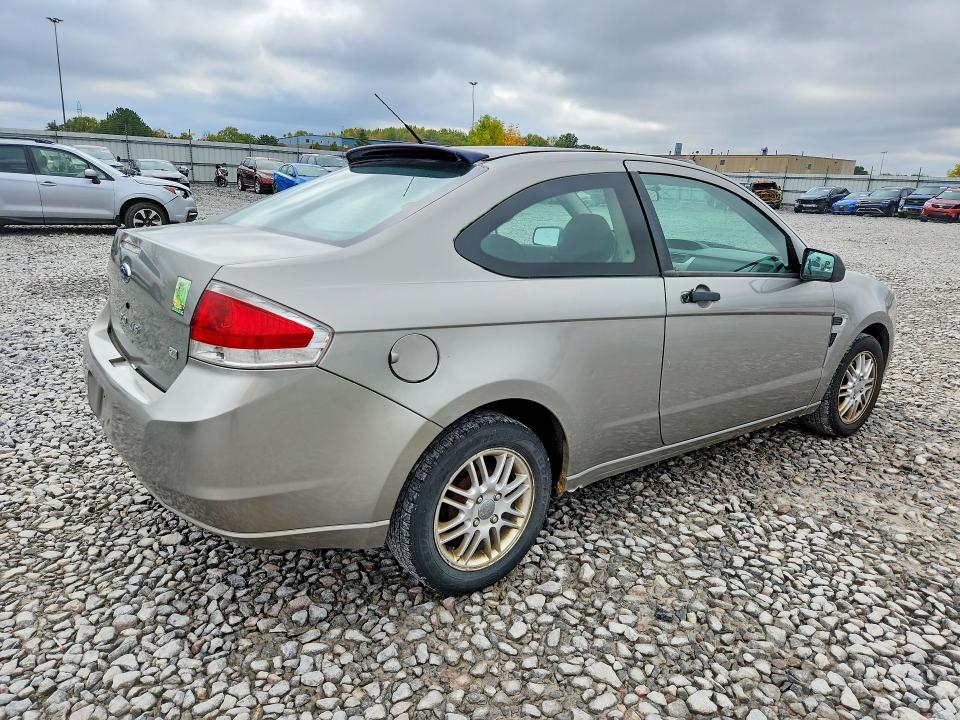 Снимка 3 от търг – 2008 FORD FOCUS с VIN 1FAHP33N58W102075