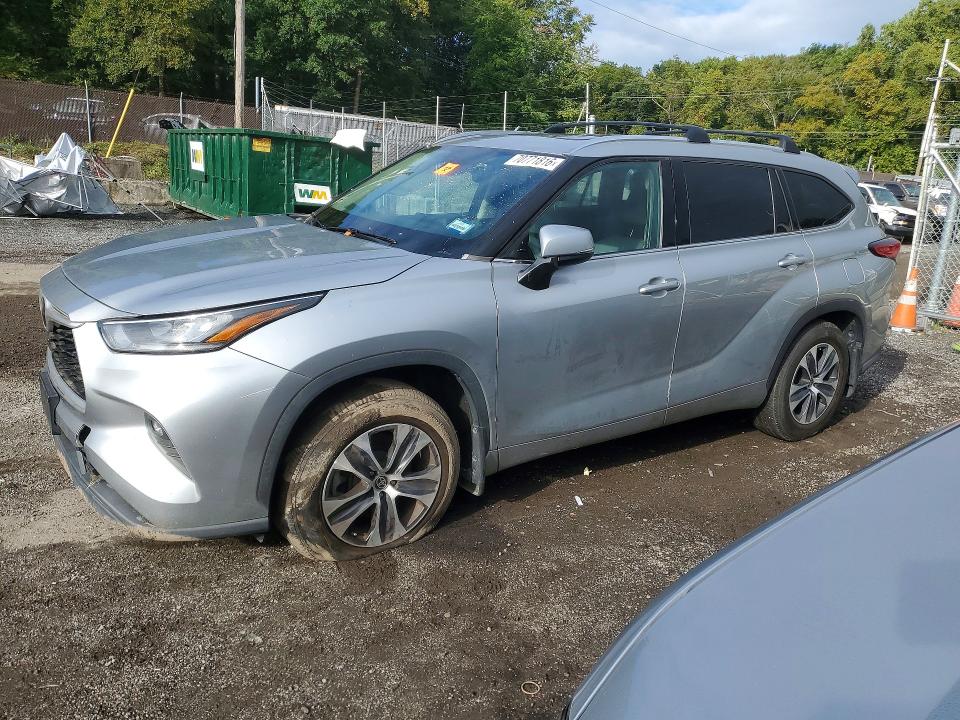 Снимка 1 от търг – 2020 TOYOTA HIGHLANDER с VIN 5TDHZRBH2LS000776