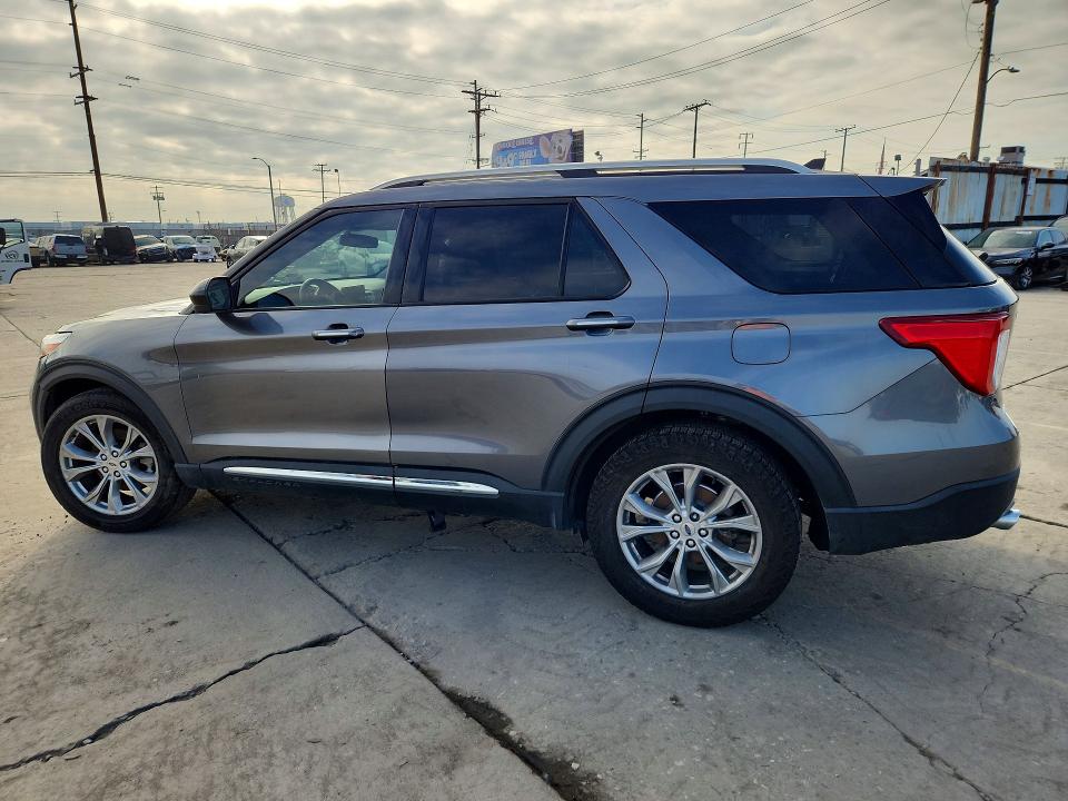 Zdjęcie 2 z aukcji – 2022 FORD EXPLORER z VIN 1FMSK8FH8NGB06351