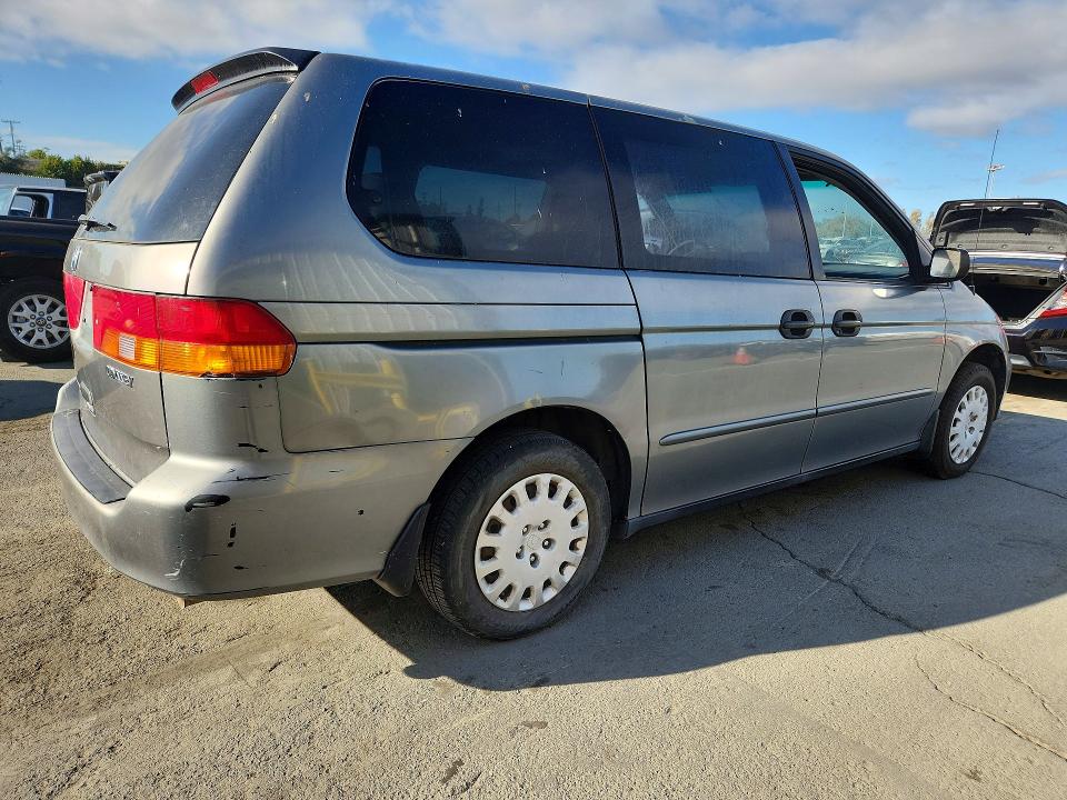 Photo 3 from auction – 2002 HONDA ODYSSEY with VIN 5FNRL18522B032456