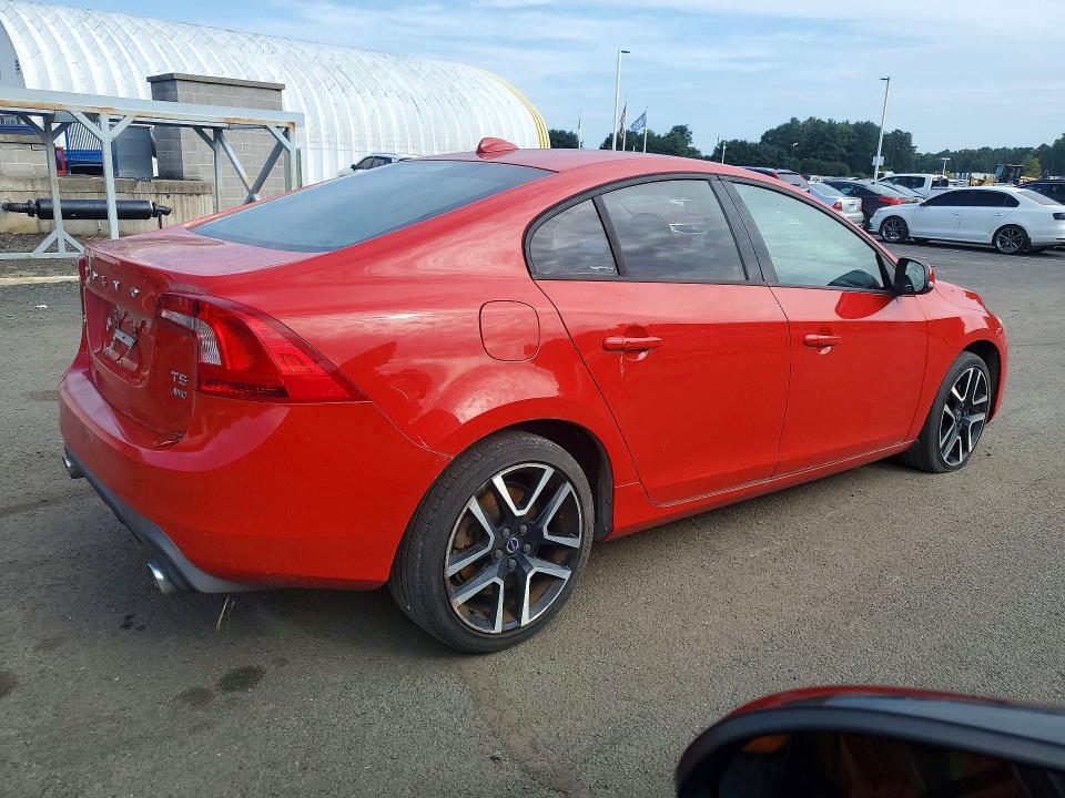 Photo 3 from auction – 2017 VOLVO S60 with VIN YV140MTL3H2431909