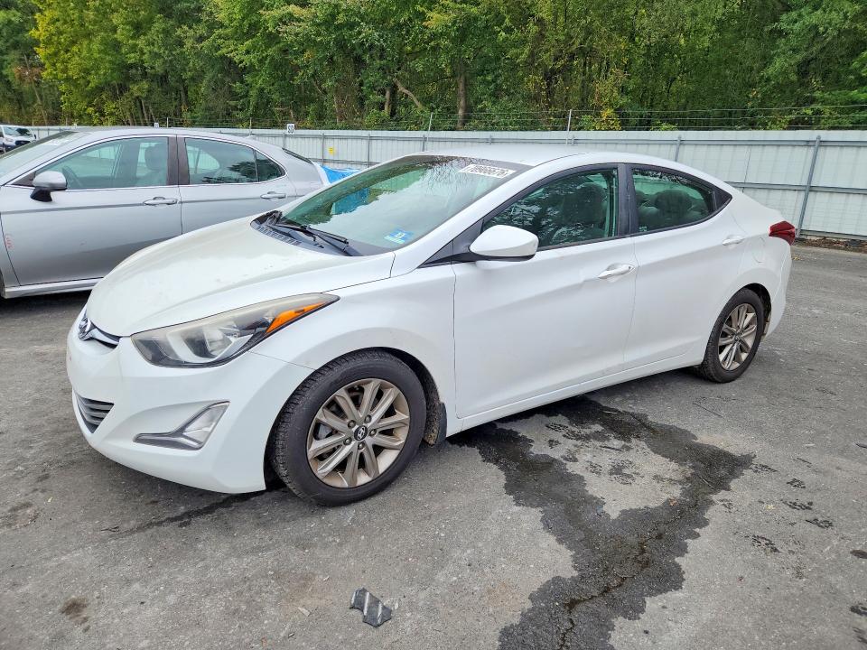 HYUNDAI ELANTRA 2016 с VIN 5NPDH4AE3GH706131 - Снимка от търг