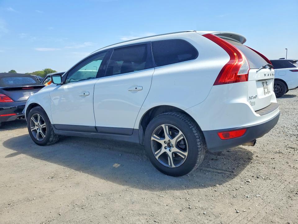 Photo 2 from auction – 2013 VOLVO XC60 with VIN YV4902DZ2D2462112