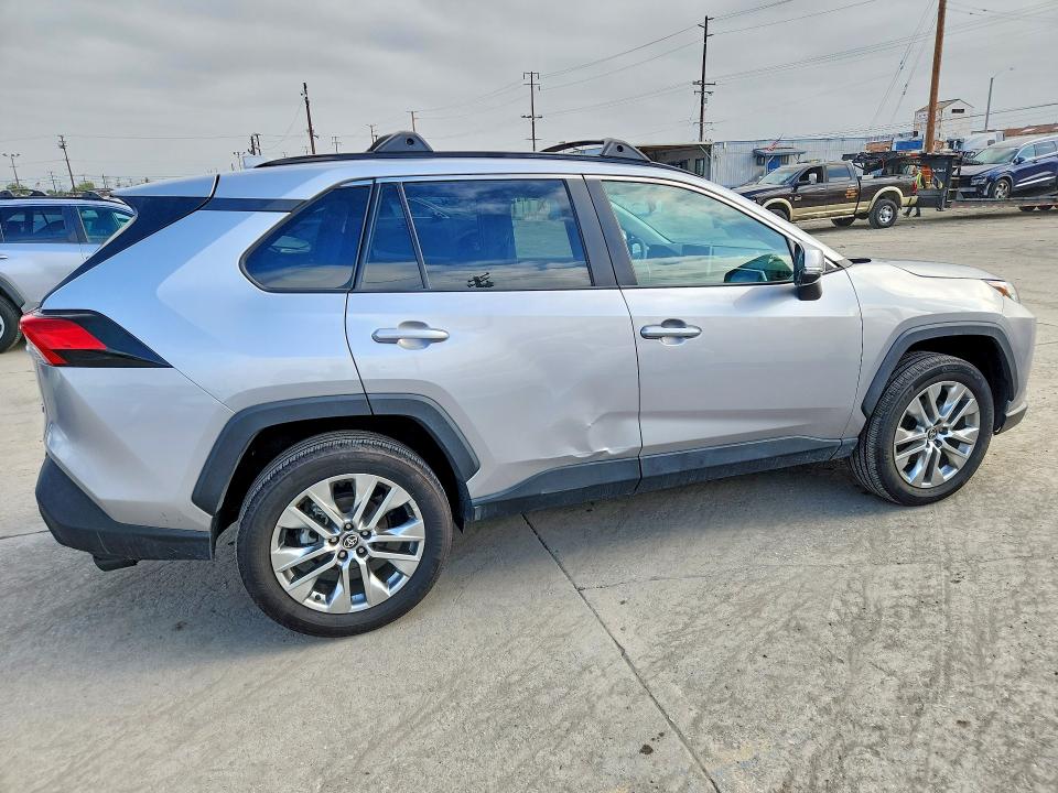Photo 3 from auction – 2024 TOYOTA RAV4 with VIN 2T3C1RFV0RC256134