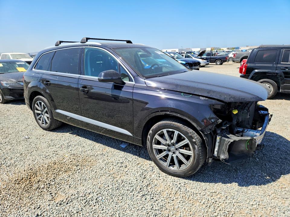 Снимка 4 от търг – 2019 AUDI Q7 с VIN WA1LAAF73KD035089