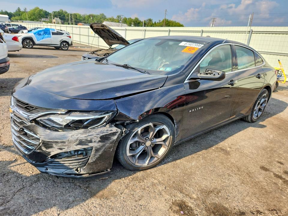 CHEVROLET MALIBU 2021 with VIN 1G1ZD5ST8MF011727 - Photo from auction