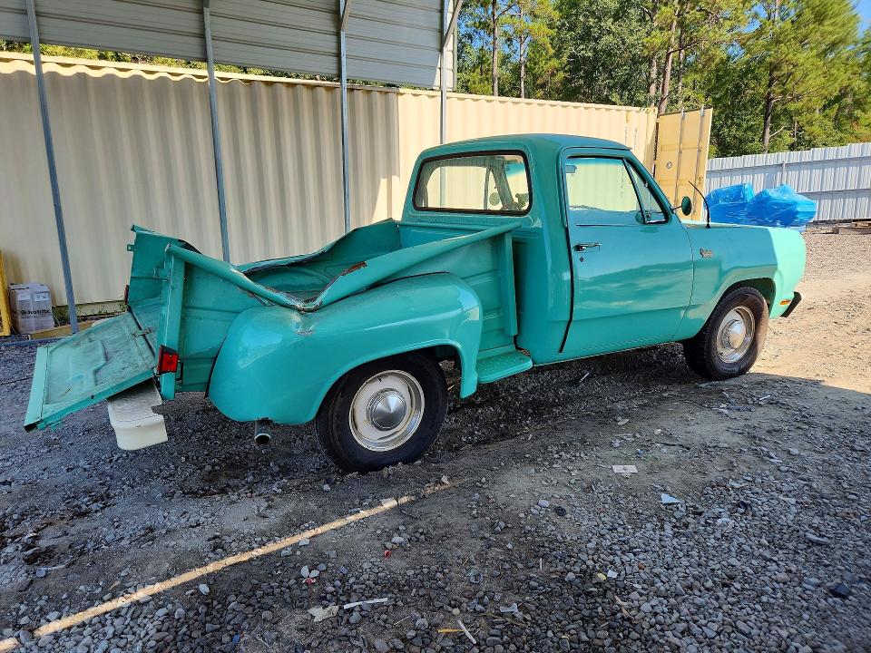 Photo 3 from auction – 1976 DODGE D100 1/2 TON with VIN D13BE6S209710