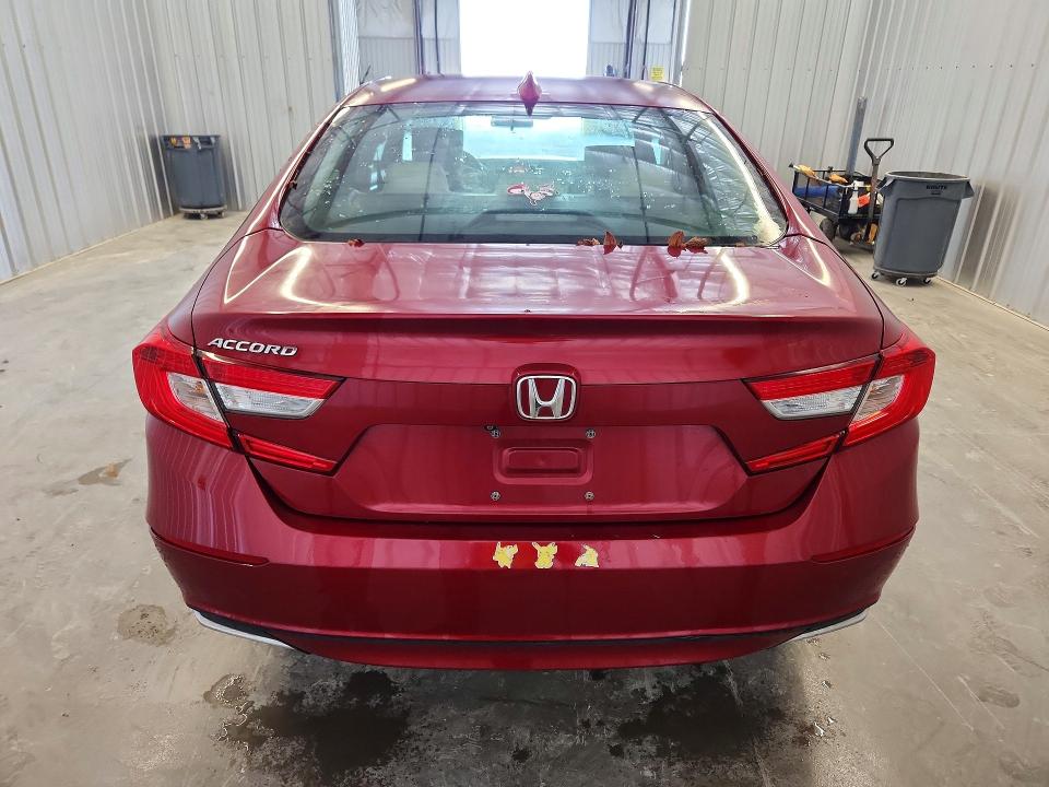 Снимка 6 от търг – 2018 HONDA ACCORD с VIN 1HGCV1F17JA119598