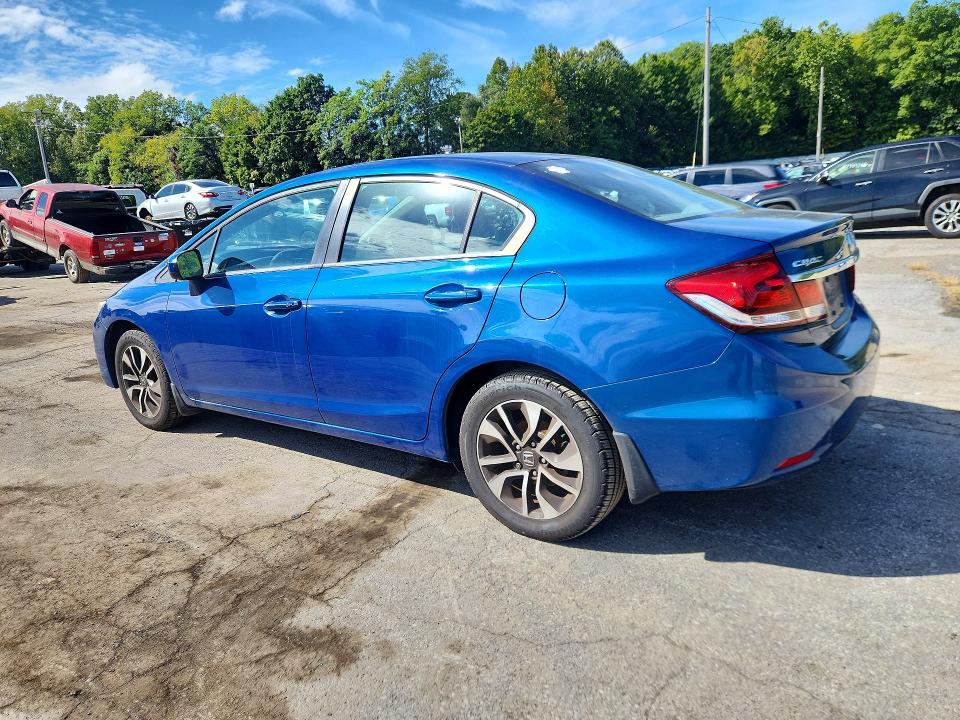 Photo 2 from auction – 2015 HONDA CIVIC with VIN 19XFB2F80FE036977