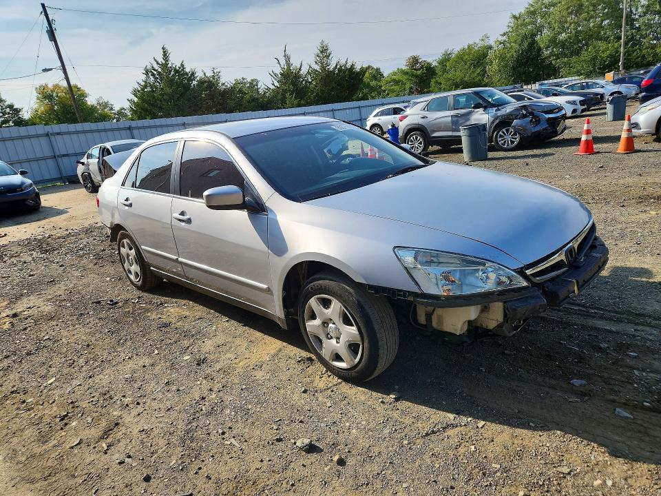 Photo 4 from auction – 2005 HONDA ACCORD with VIN 1HGCM56415A005218