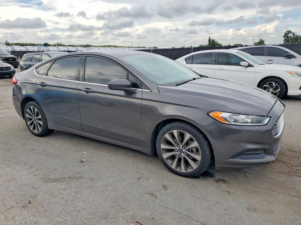 Photo 4 from auction – 2019 FORD FUSION with VIN 3FA6P0T97KR239778