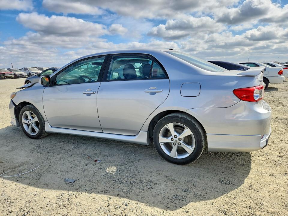 Photo 2 from auction – 2011 TOYOTA COROLLA with VIN 2T1BU4EE4BC688957