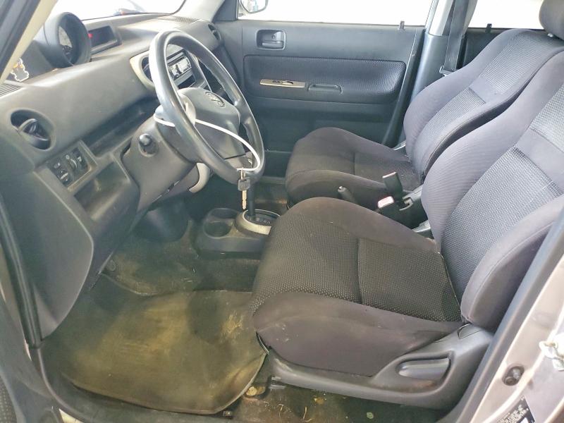 Foto 7 de la subasta – 2005 SCION XB con VIN JTLKT324954022083