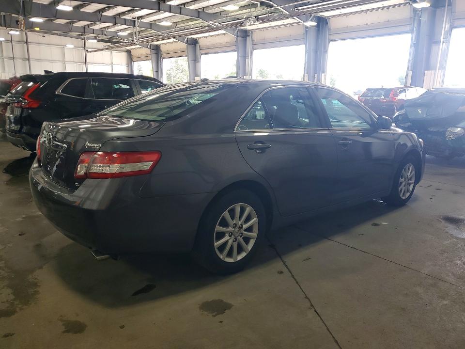 Снимка 3 от търг – 2011 TOYOTA CAMRY с VIN 4T4BF3EK2BR189637
