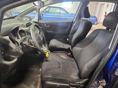 Photo 7 from auction – 2011 HONDA FIT with VIN JHMGE8H63BC021304