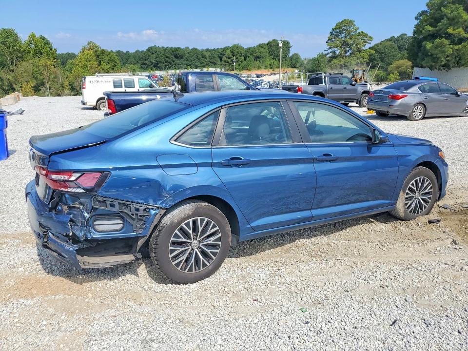 Снимка 3 от търг – 2021 VOLKSWAGEN JETTA с VIN 3VWC57BU0MM038853