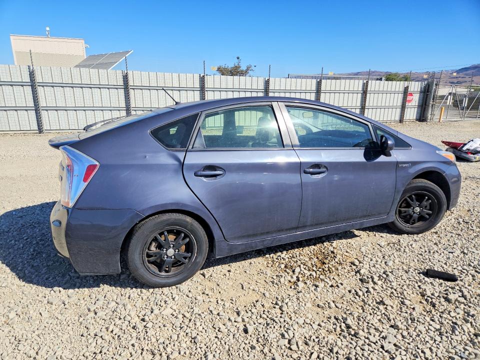 Photo 3 from auction – 2015 TOYOTA PRIUS with VIN JTDKN3DU9F1890686