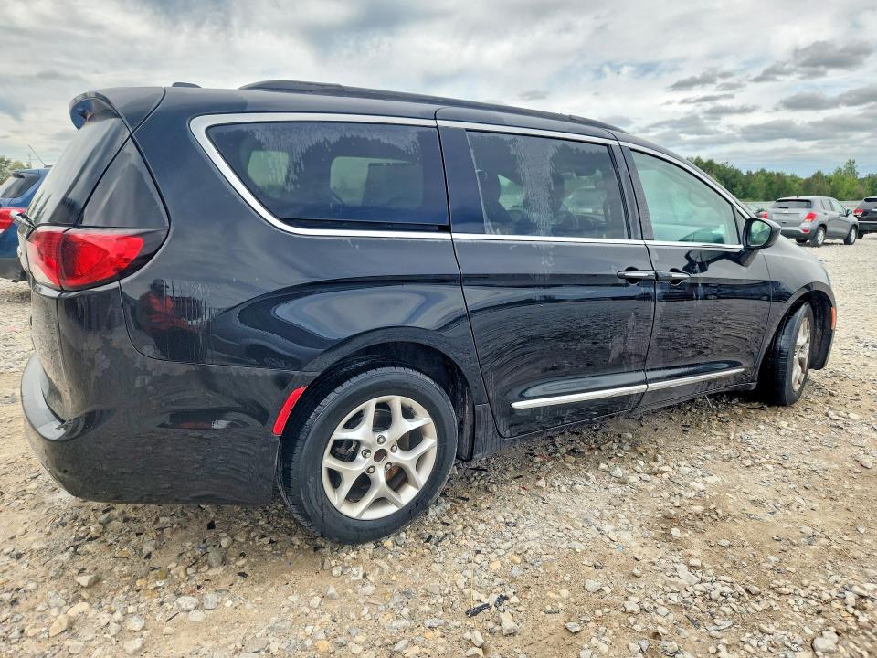 Zdjęcie 3 z aukcji – 2017 CHRYSLER PACIFICA z VIN 2C4RC1BG1HR670771