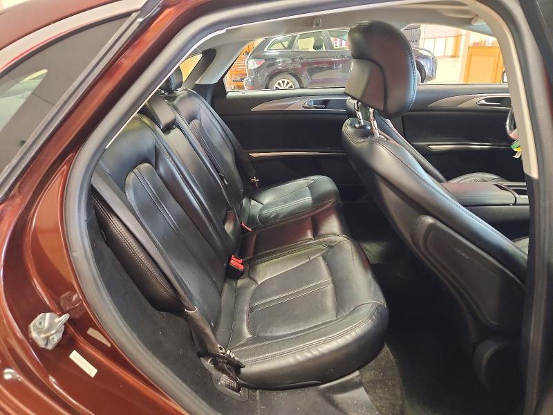 Photo 10 from auction – 2015 LINCOLN MKZ with VIN 3LN6L2LU2FR604939
