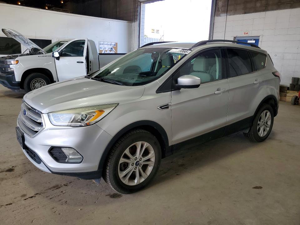 FORD ESCAPE 2017 с VIN 1FMCU9GD2HUC98601 - Снимка от търг