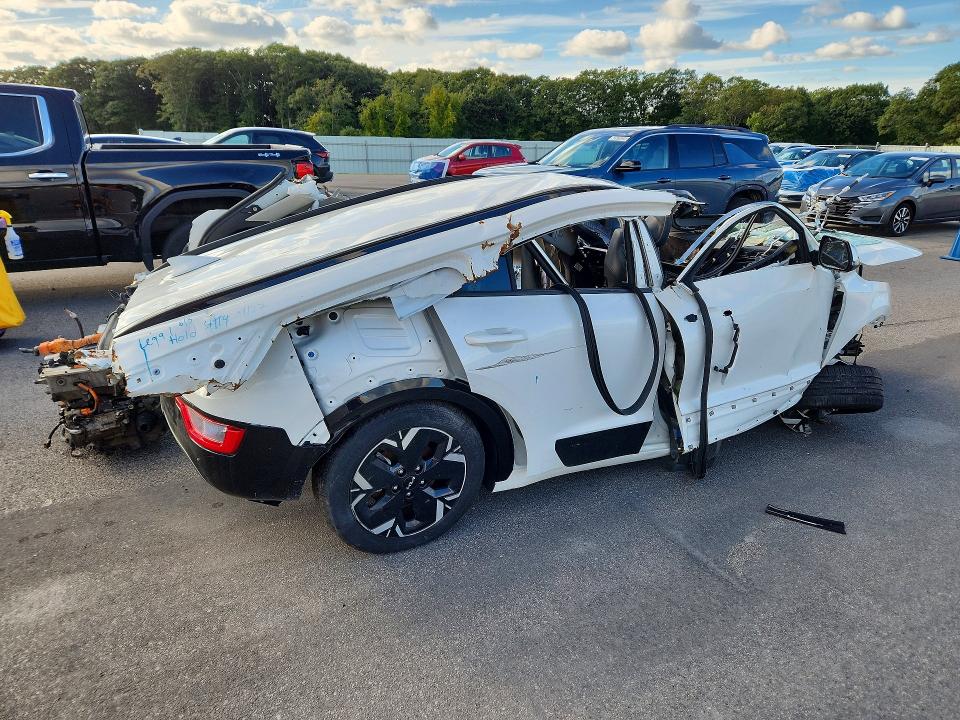 Photo 3 from auction – 2024 KIA NIRO with VIN KNDCR3L17R5113534