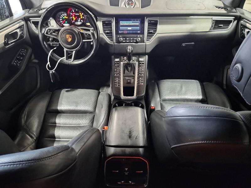 Photo 8 from auction – 2017 PORSCHE MACAN with VIN WP1AF2A59HLB61626