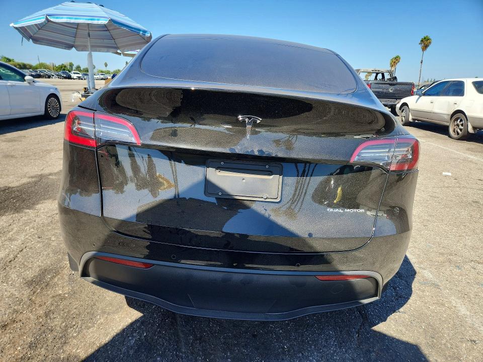 Снимка 6 от търг – 2021 TESLA MODEL Y с VIN 5YJYGDEE3MF180236