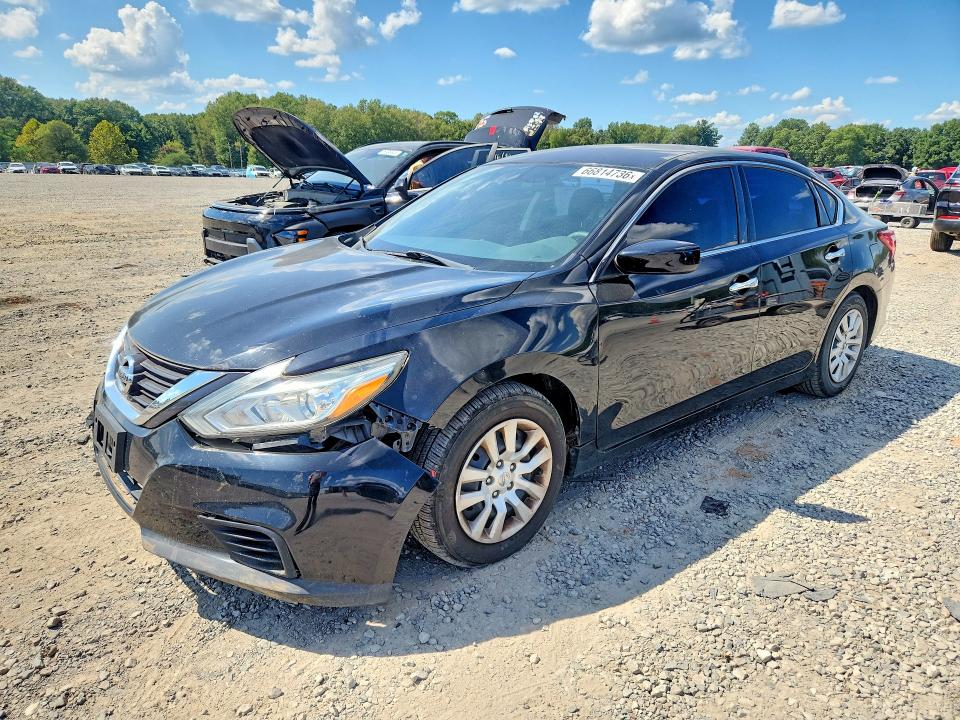 NISSAN ALTIMA 2017 with VIN 1N4AL3AP1HN335037 - Photo from auction
