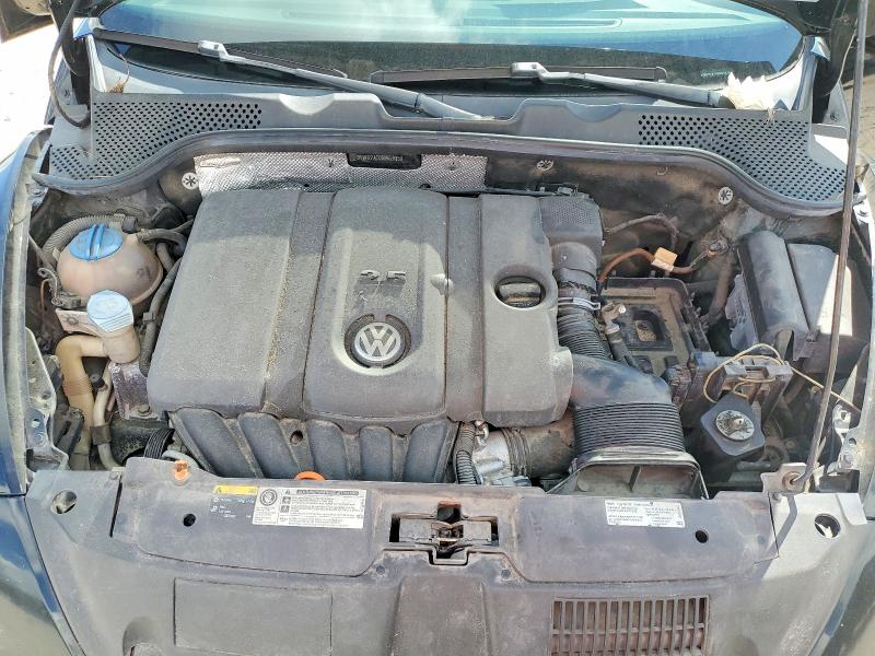 Photo 11 from auction – 2013 VOLKSWAGEN BEETLE with VIN 3VWFP7AT0DM659350