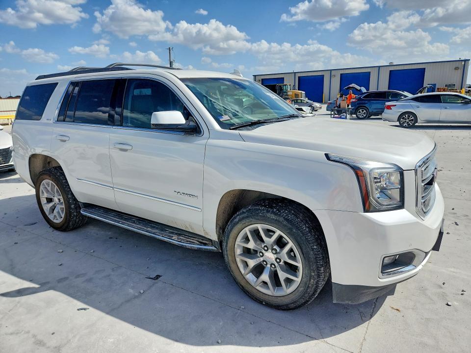 Photo 4 from auction – 2017 GMC YUKON with VIN 1GKS1BKC7HR356465