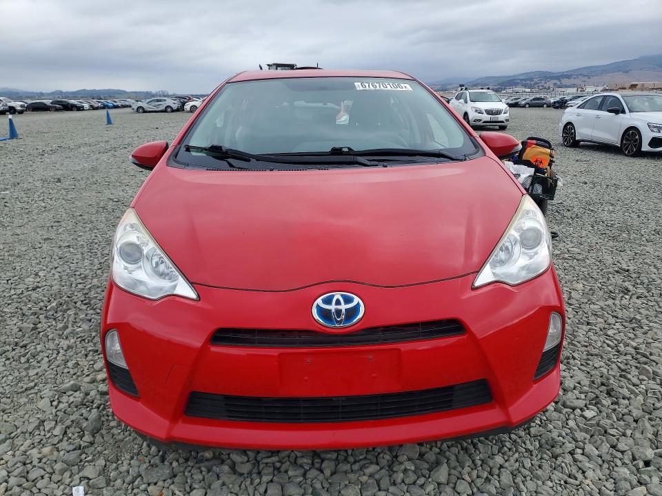 Photo 5 from auction – 2014 TOYOTA PRIUS C with VIN JTDKDTB34E1569716