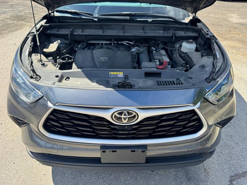 Photo 7 from auction – 2022 TOYOTA HIGHLANDER with VIN 5TDGZRBHXNS249793