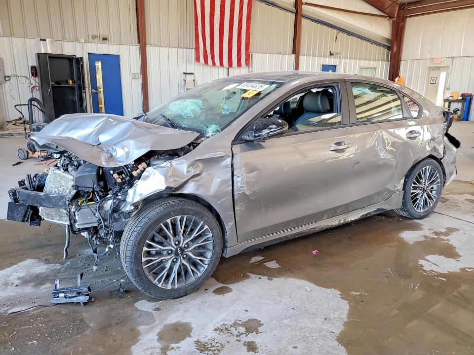 KIA FORTE 2022 with VIN 3KPF54AD7NE491685 - Photo from auction