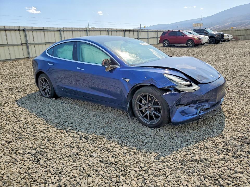 Photo 4 from auction – 2019 TESLA MODEL 3 with VIN 5YJ3E1EB5KF465067
