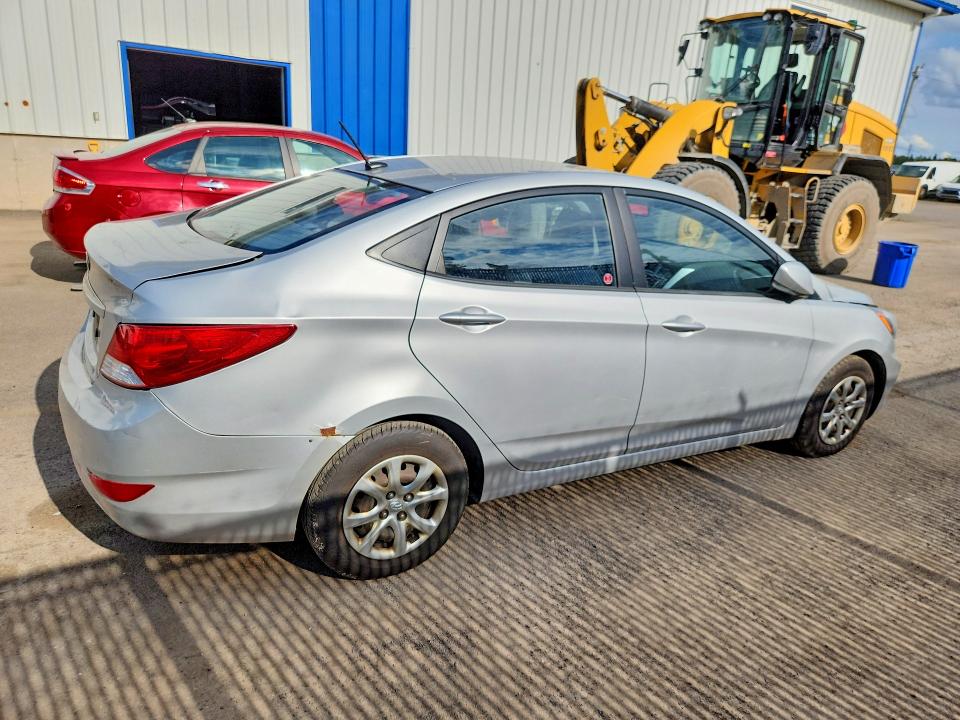 Photo 3 from auction – 2012 HYUNDAI ACCENT with VIN KMHCT4AE0CU256220