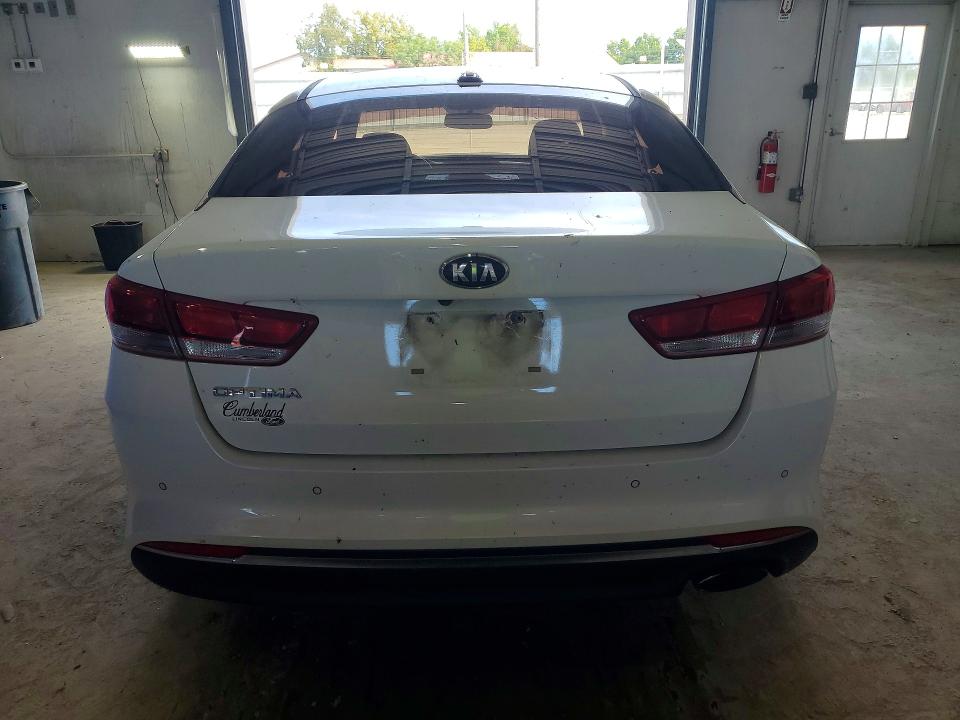 Zdjęcie 6 z aukcji – 2018 KIA OPTIMA z VIN 5XXGT4L37JG273147