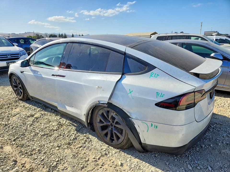 Foto 2 de la subasta – 2022 TESLA MODEL X con VIN 7SAXCDE52NF351358