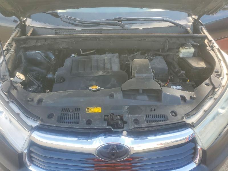 Photo 12 from auction – 2015 TOYOTA HIGHLANDER with VIN 5TDJKRFH3FS141182