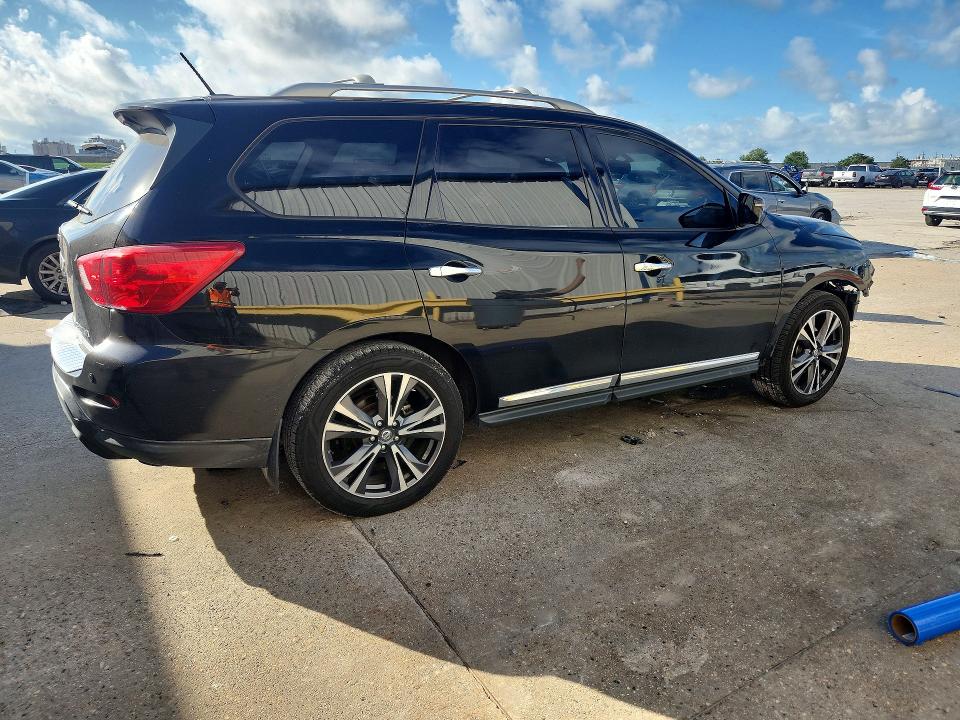 Photo 3 from auction – 2017 NISSAN PATHFINDER with VIN 5N1DR2MN3HC901149