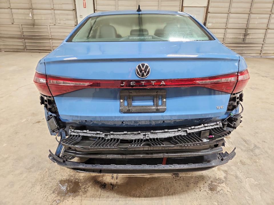 Снимка 6 от търг – 2026 VOLKSWAGEN JETTA с VIN 3VW7W7BU8TM029301