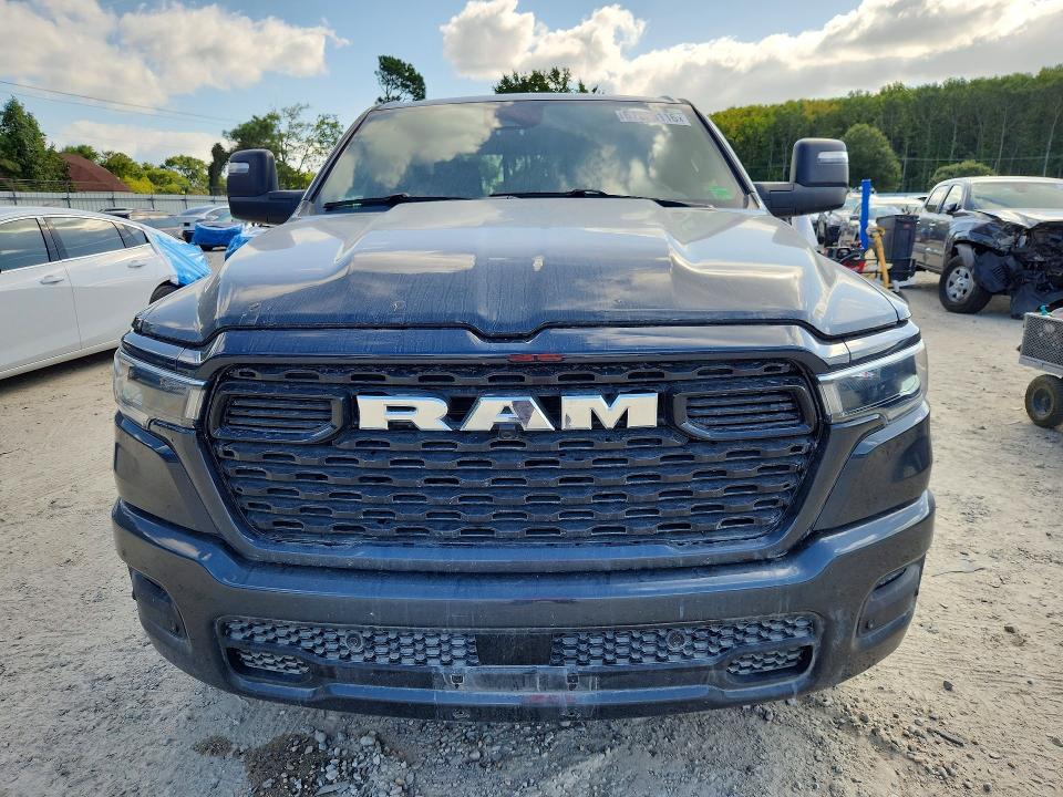 صورة رقم 5 من المزاد - 2026 RAM 1500 مع VIN 1C6SRFFT4TN219495