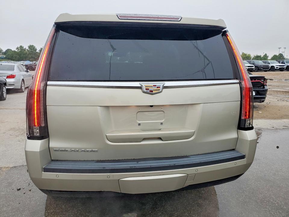 صورة رقم 6 من المزاد - 2016 CADILLAC ESCALADE مع VIN 1GYS4CKJ0GR161887