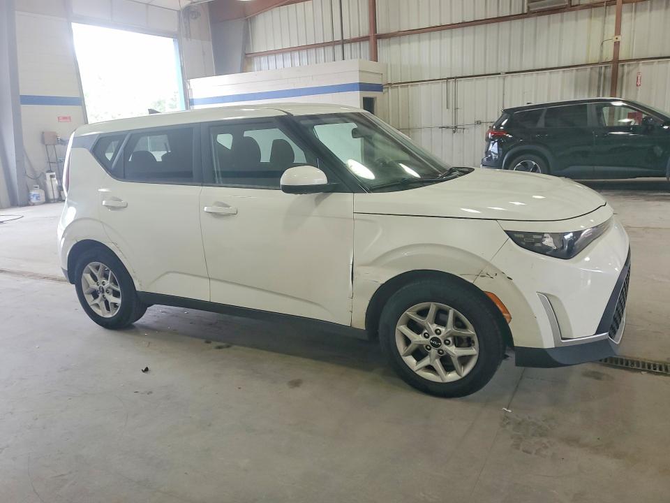 Photo 4 from auction – 2023 KIA SOUL with VIN KNDJ23AU4P7876184