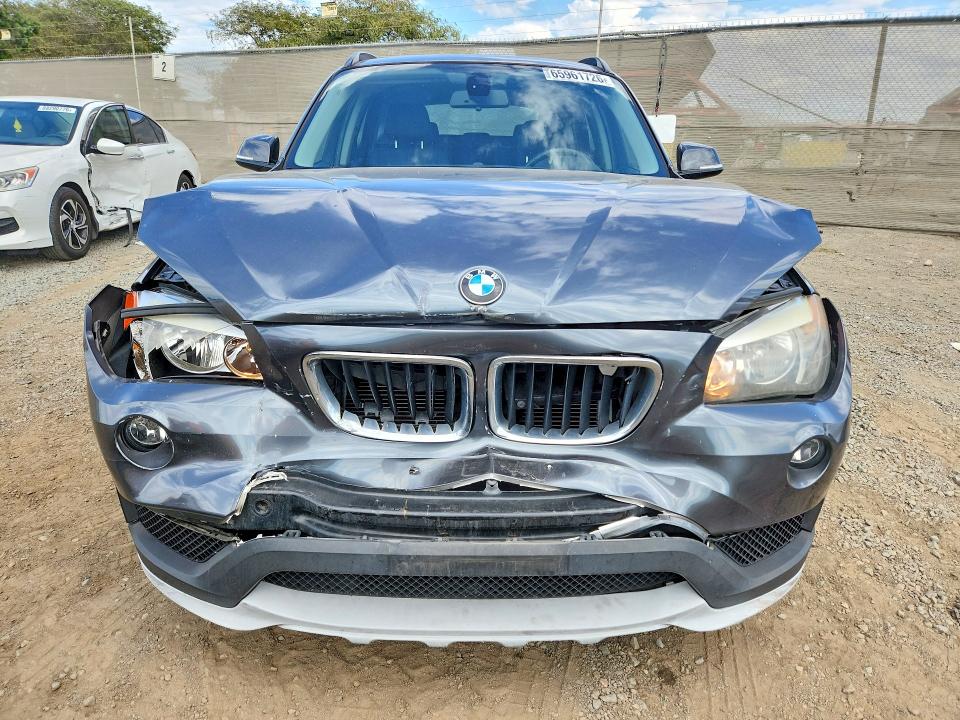Photo 5 from auction – 2015 BMW X1 with VIN WBAVM1C57FV315376