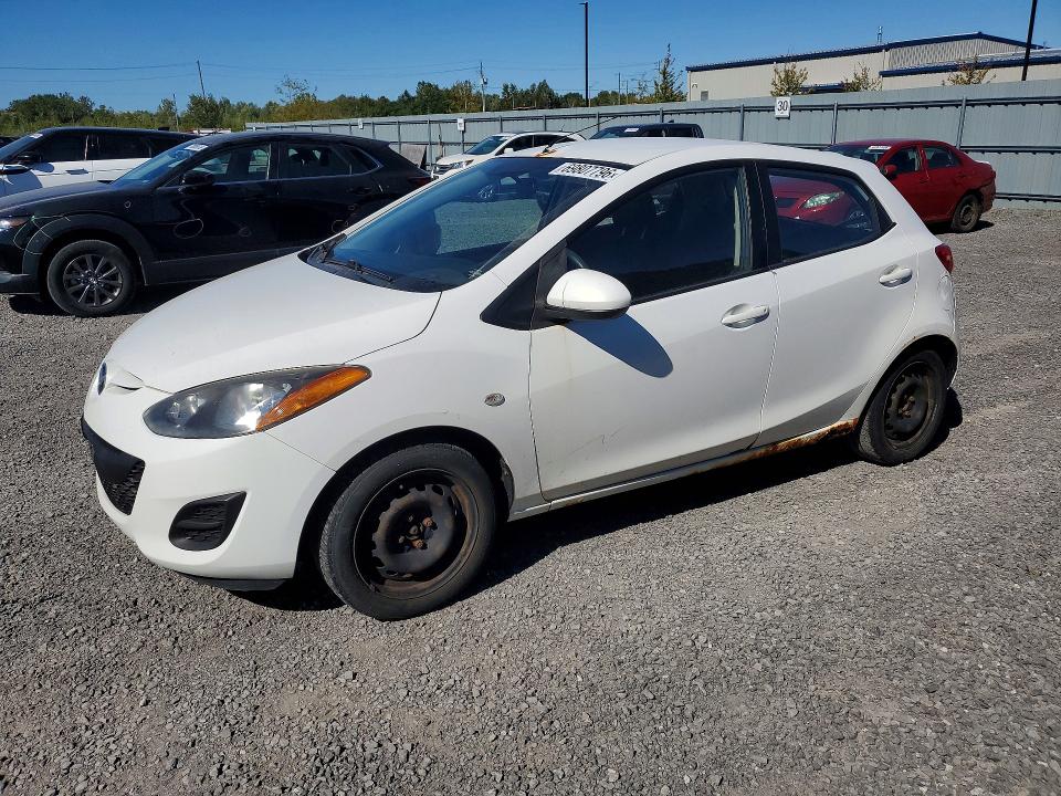 MAZDA MAZDA2 2013 z numerem VIN JM1DE1KY1D0156923 - Zdjęcie z aukcji
